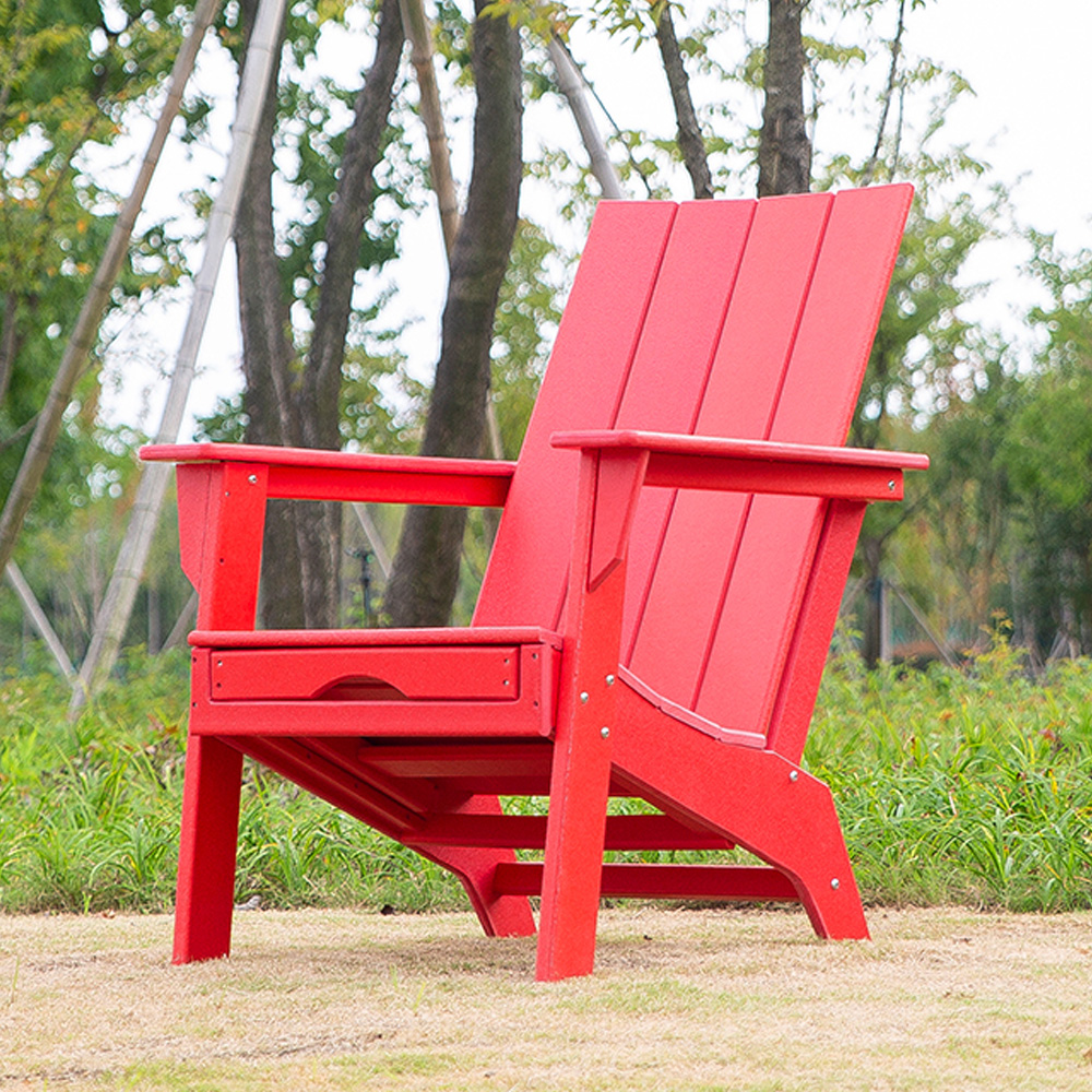 Como o material HDPE garante a resistência ao impacto do produto na fabricação da cadeira Adirondack